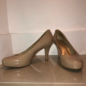 steve madden heels (nude)